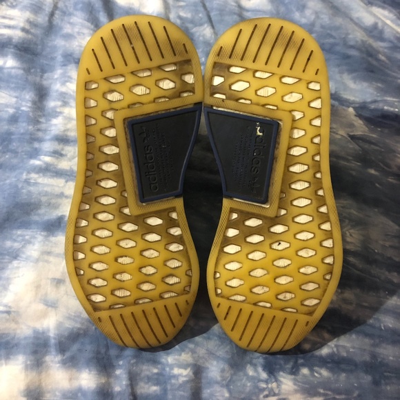 Adidas nmd r2 shoes - Picture 5 of 6